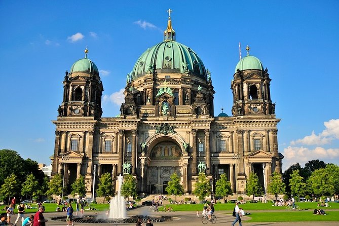 Private Transfer: Brandenburg Airport BER to Berlin in Sedan Car - Who this transfer is best for