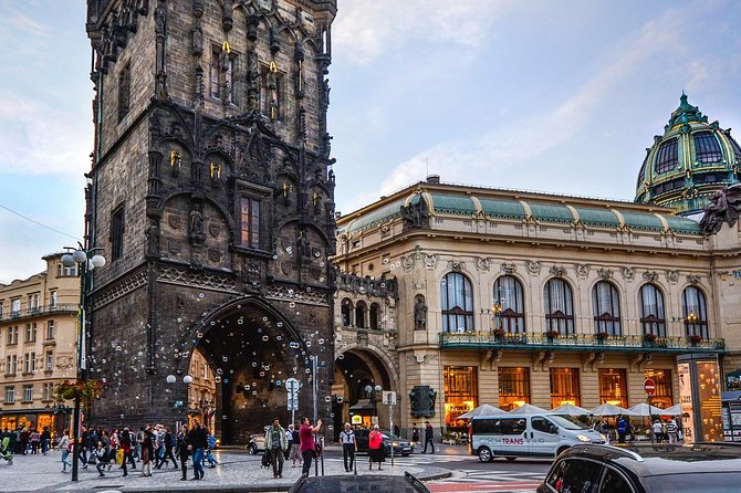 Private Transfer from Berlin to Prague, Hotel-to-hotel, English-speaking driver - Pickup in Berlin: flexibility and luggage support
