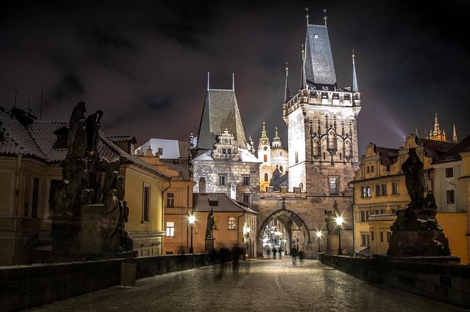 Private Transfer from Berlin to Prague, Hotel-to-hotel, English-speaking driver - Vehicle matching: choose the right size so the ride stays comfortable