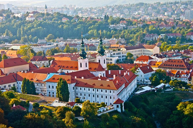 Private Transfer from Berlin to Prague with 2h of Sightseeing - Your 2-Hour Stop Choices: Meissen, Moritzburg, Dresden, or Terezín