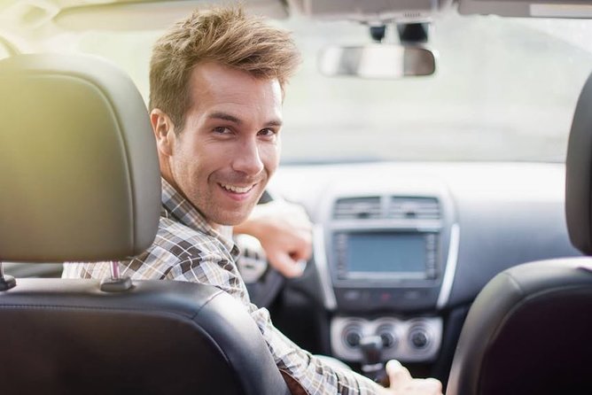 Private Transfer from Berlin to Prague with 2h of Sightseeing - What the Driver Does During the Ride (and What They Don’t)