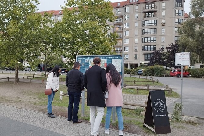 Private Walk with Berlin Tour Guides (Din EN 15565)-Taylor Made - The Holocaust Memorial: pause time for reflection