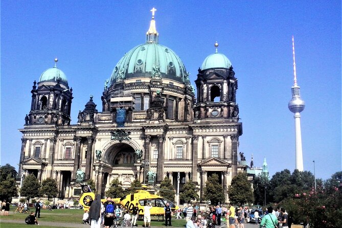 Private Walking Sightseeing Local Berlin Tour Guides up 15 Person - Admissions: What’s Included, What’s Not, and How to Avoid Ticket Confusion