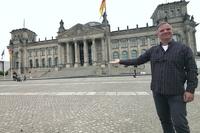 Private Walking Tour Berlin 3 hours: Brandenburg, Historic Center - Why a private 3-hour Berlin walk beats piecing it together yourself