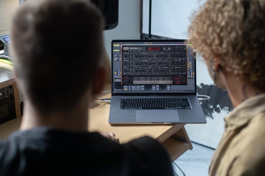 Produce Techno and House Music in Berlin - Andy Sexton’s Teaching Style: Philosophy Plus Practical Steps