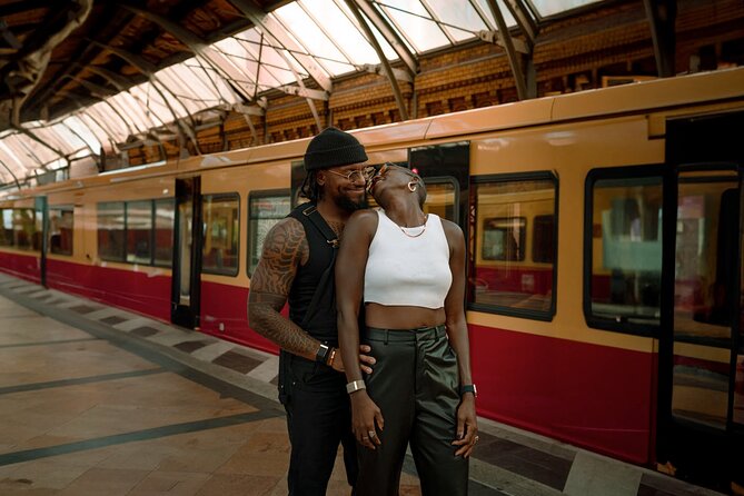 Romantic Couple Photoshoot in the Heart of Berlin - The Photo Delivery: Minimum 30 Edited Images
