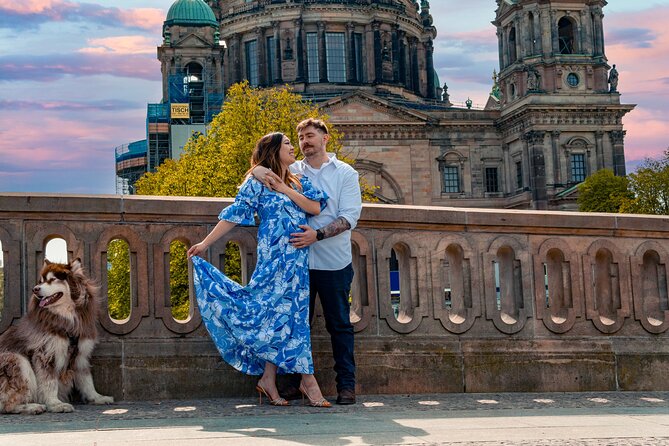 Romantic Couple Photoshoot in the Heart of Berlin - Berlin Logistics: Meeting at Hackescher Markt and Getting There