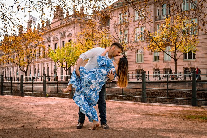 Romantic Couple Photoshoot in the Heart of Berlin - Who This Photoshoot Fits Best