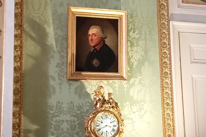 Sanssouci & Postdam Private Tour from Berlin - English or Español - Dutch Quarter Walk: What to Do With the 30 Minutes