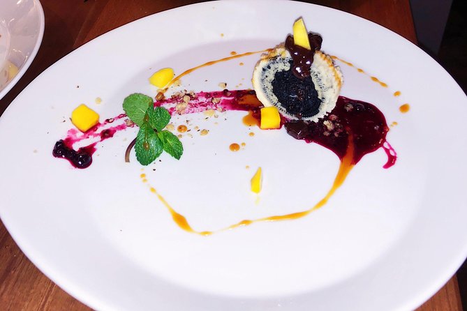 Sharing plate food tour in Berlin - How the Sharing Plate Format Changes the Way You Eat Out