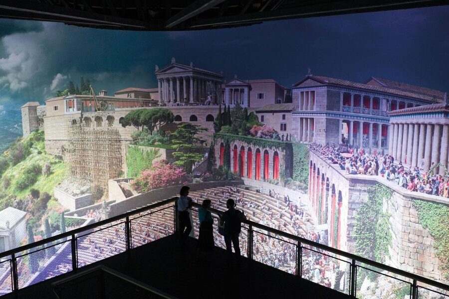 Short Expert Archaeological tour of the Pergamon Panorama - A closer look at what happens on the tour