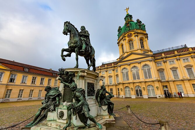 Skip-the-line Charlottenburg Palace Private Tour & Transfers - New Wing time: Golden Gallery and Chinese Room (when your option includes it)