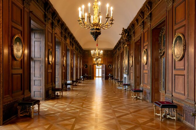 Skip-the-line Charlottenburg Palace Private Tour & Transfers - Private transfers: worth it when Berlin logistics matter