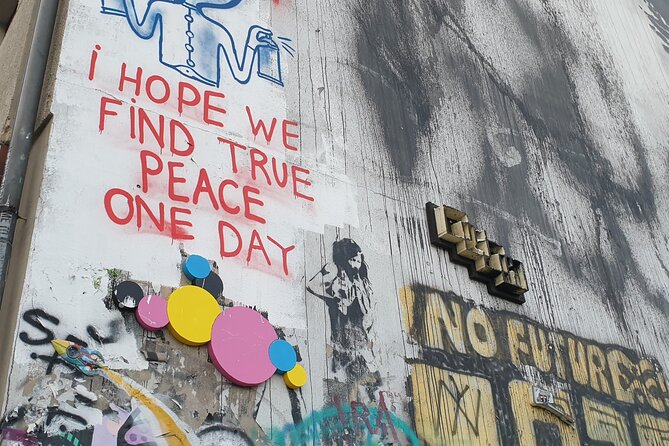 Street Art and Alternative Tour of Berlin in French - Mobile ticket and day-of readiness
