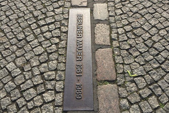 The Berlin Wall / Cold War Berlin (Private 3 Hours Walking Tour) - The guide’s job: keeping the story clear as you walk