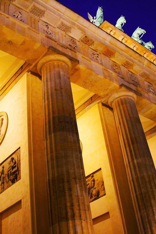 The Best of Berlin Private Guided Tour - Reichstag and the Memorial to the Murdered Jews of Europe: politics, tragedy, and modern memory