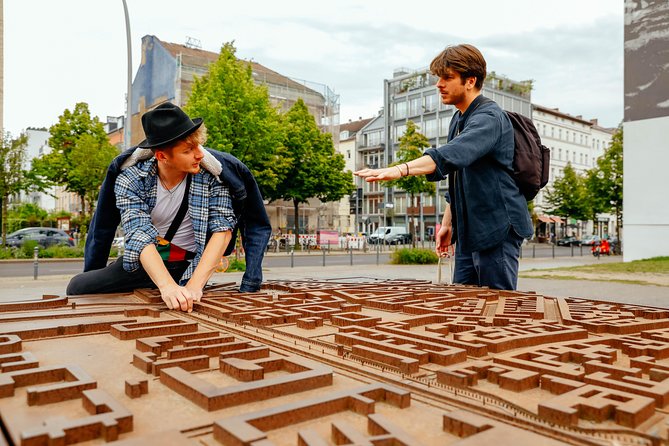 The History of Berlin: WWII PRIVATE Walking Tour With Locals - Brandenburg Gate and the Holocaust Memorial: icons with real shadows