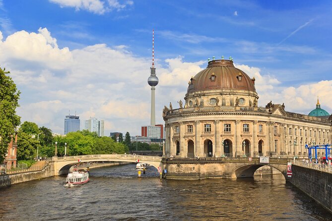 Third Reich Quest Experience in Berlin - Humboldt University: where the story meets education