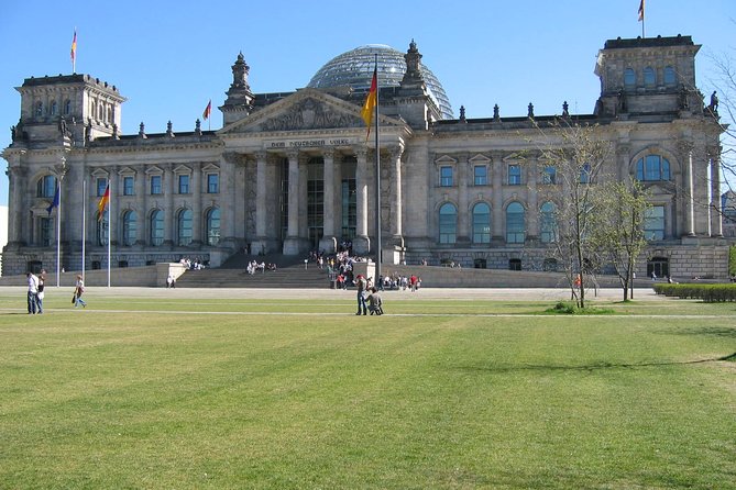 Tours & Sightseeing in English of Berlin, Potsdam and Sachsenhausen - Key things I’d bet on before you book