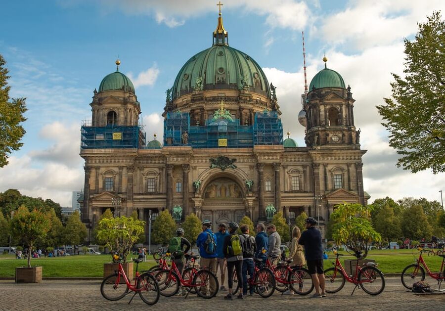 Ultimate E-Bike Tour of Berlin with Beer Garden Stop - Unter den Linden to Bebelplatz: A Pedal Through Prussian Berlin