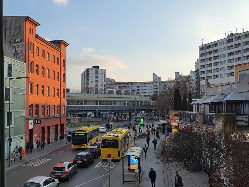 Understanding Kreuzberg: The roots of local (sub)culture - Hidden backyards and street art: what you see is part of the argument