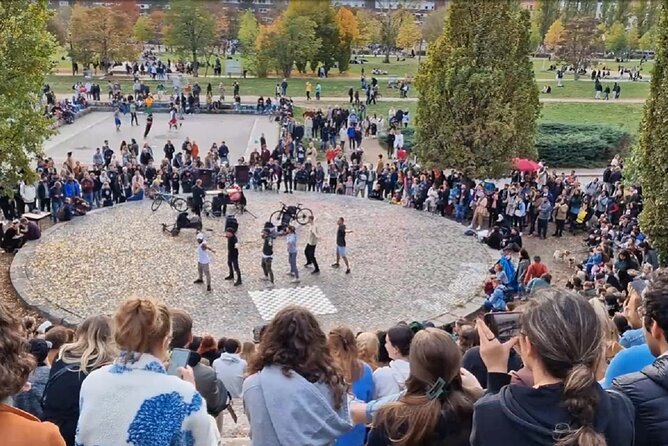 Walking on the Wall: 3-Hour Tour in Berlin - Stop 4: Rabbit Field and the Hard Reality of the Death Strip
