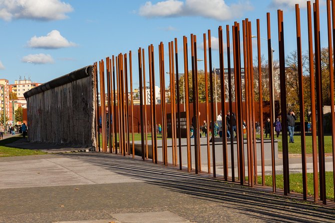 Wall Tour Berlin - Fates, Heroes & Love Stories - Quick hits before you go