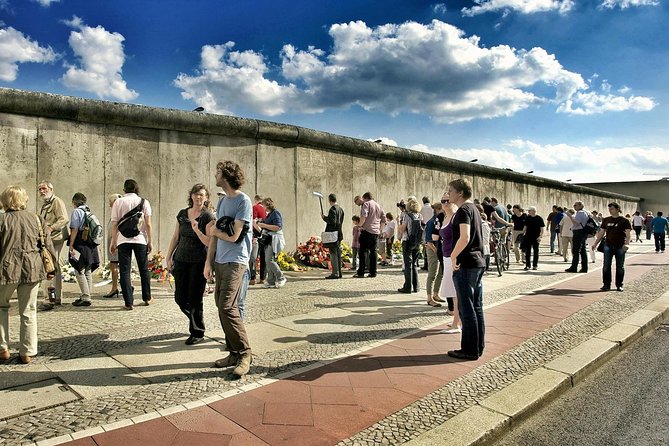 Wall Tour Berlin - Fates, Heroes & Love Stories - Kidnappings and brutal tactics you can’t un-hear